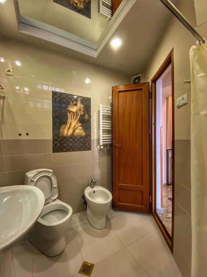 Apartment Dolphin Batumi Eksteriør billede