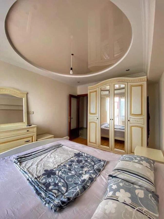 Apartment Dolphin Batumi Eksteriør billede